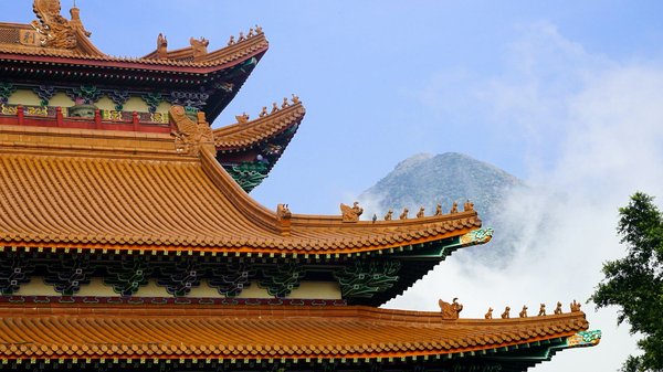 Comment choisir des vêtements en lin pour un look sophistiqué en été?