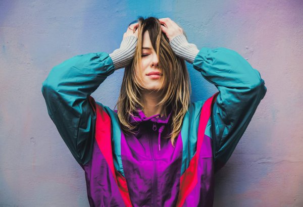 Quelles techniques pour porter des vestes en jean oversize avec style?